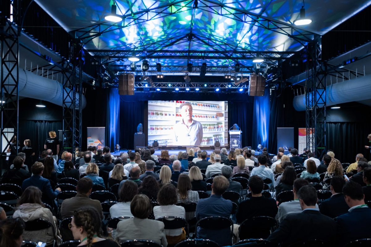 Table-ronde au Pavillon République